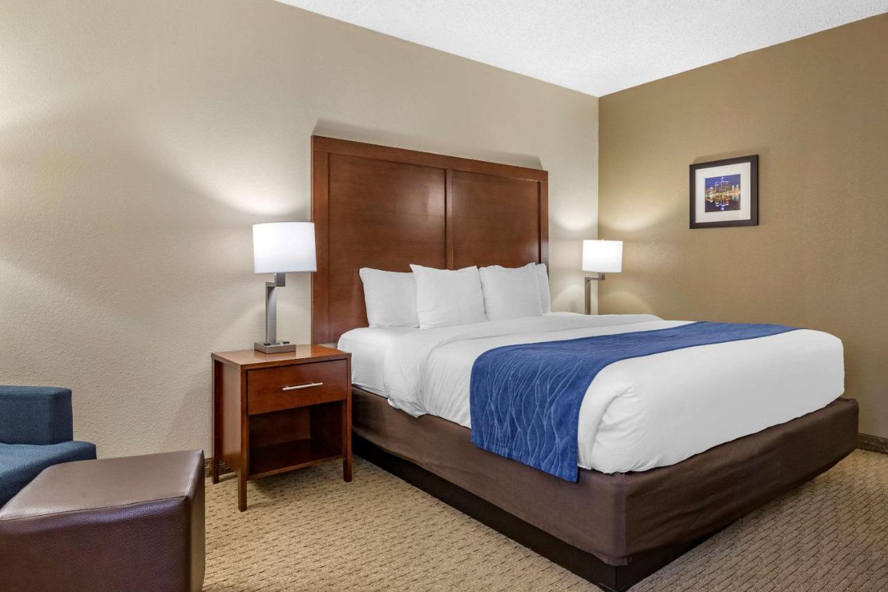 דירבורן Comfort Inn Near Greenfield Village מראה חיצוני תמונה