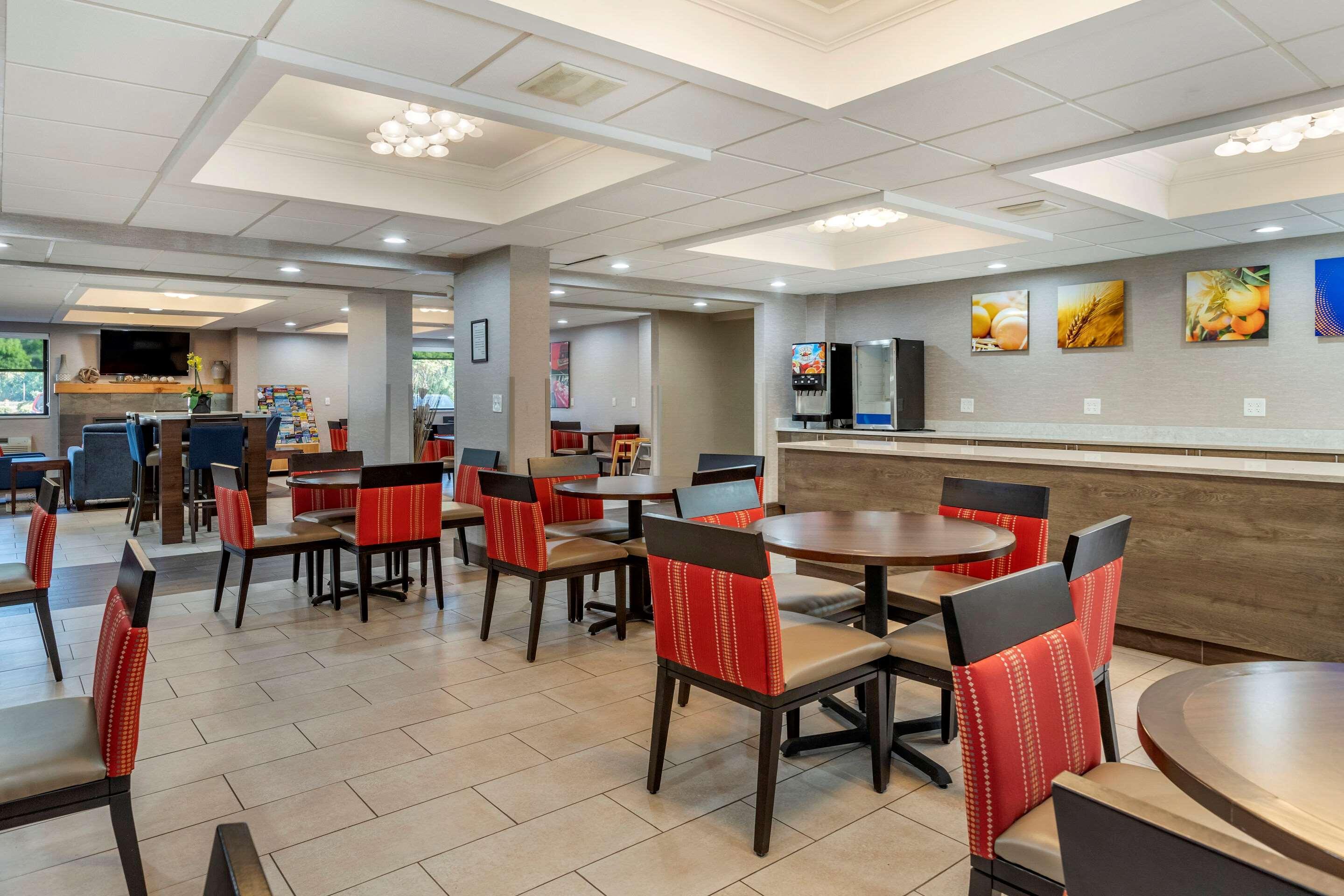 דירבורן Comfort Inn Near Greenfield Village מראה חיצוני תמונה